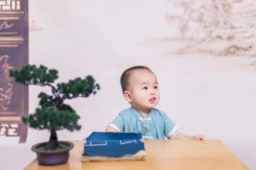 栖霞宝宝腿纹不对称怎么办 栖霞宝宝腿纹不对称怎么办